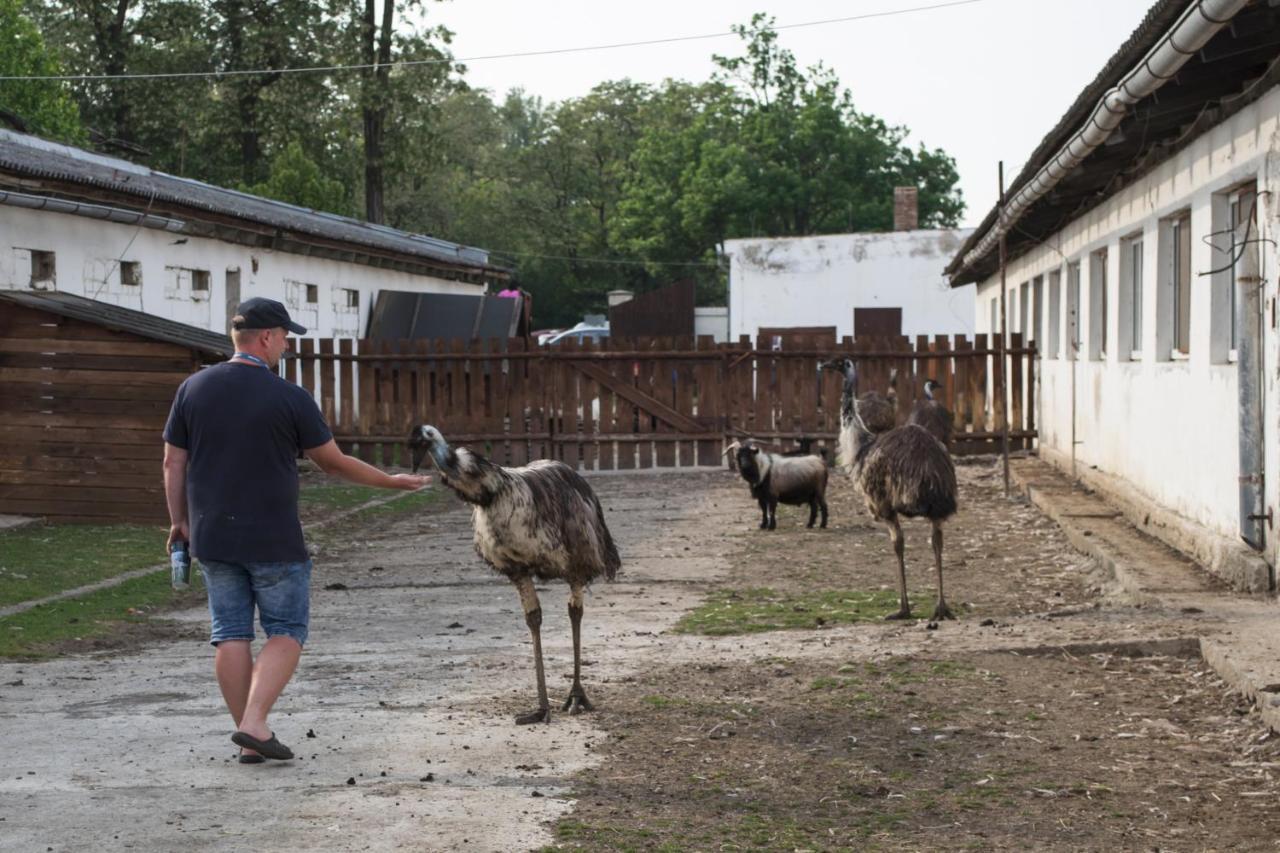 ZOOPARK Zelčín Vila Mělník Exterior foto